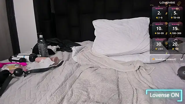 LiamDeep online show from November 2025 08:37:02 AM