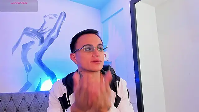 LiamDeep online show from March 2026 01:54:01 AM