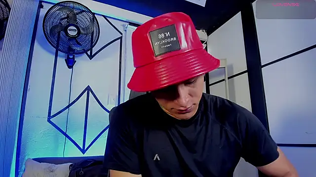 LiamDeep online show from June 2026 04:22:01 PM