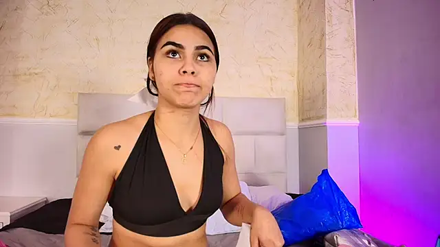 KimberlyLoren online show from October 2025 12:58:01 PM