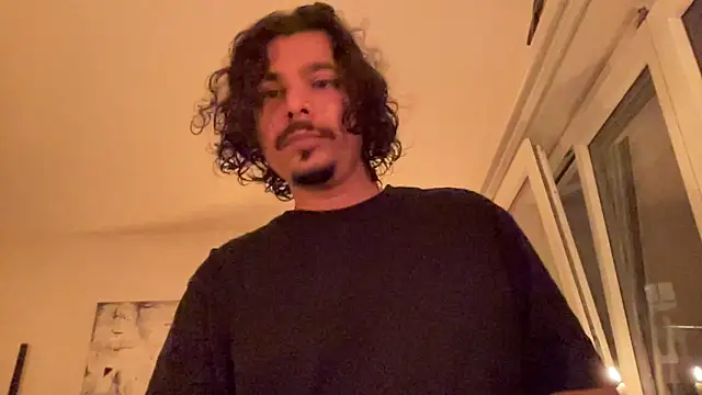 Snapshot of daddyvibes chatting on October 2025 07:44:02 PM daddyvibes online show from October 2025 07:44:02 PM