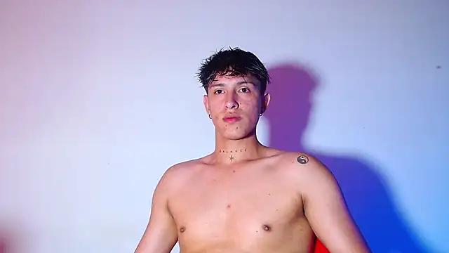 rowanbigboy23 online show from February 2026 05:38:02 PM