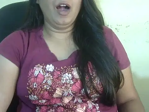 Aanya Hazel online show from October 2025 08:05:01 PM