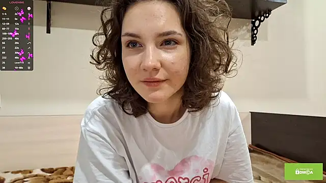 Snapshot of lady_linaa chatting on September 2025 04:07:01 PM lady linaa online show from September 2025 04:07:01 PM