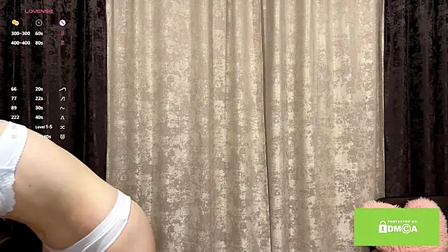 Snapshot of lady_linaa chatting on October 2025 04:37:01 PM lady linaa online show from October 2025 04:37:01 PM