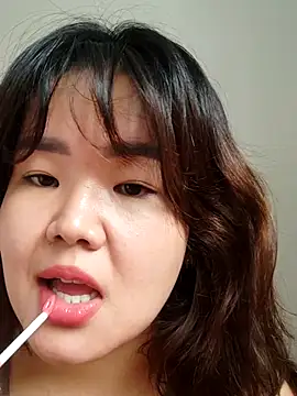 Snapshot of Innogin chatting on September 2025 04:03:01 AM Innogin online show from September 2025 04:03:01 AM