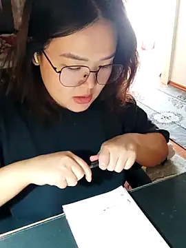 Snapshot of Innogin chatting on October 2025 06:03:02 AM Innogin online show from October 2025 06:03:02 AM