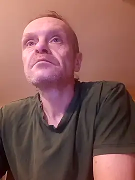 Snapshot of Kuba_Gd chatting on December 2024 08:05:01 PM Kuba Gd online show from December 2024 08:05:01 PM