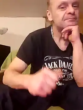 Snapshot of Kuba_Gd chatting on December 2024 05:28:02 AM Kuba Gd online show from December 2024 05:28:02 AM