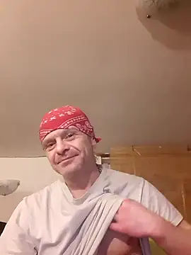 Snapshot of Kuba_Gd chatting on December 2024 12:33:01 AM Kuba Gd online show from December 2024 12:33:01 AM