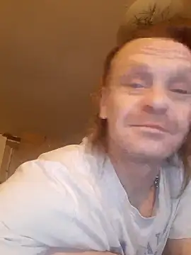 Snapshot of Kuba_Gd chatting on December 2024 10:00:02 PM Kuba Gd online show from December 2024 10:00:02 PM