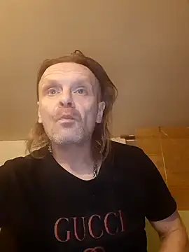 Snapshot of Kuba_Gd chatting on December 2024 12:11:01 AM Kuba Gd online show from December 2024 12:11:01 AM