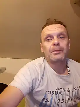 Snapshot of Kuba_Gd chatting on January 2025 02:04:01 PM Kuba Gd online show from January 2025 02:04:01 PM
