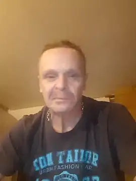 Snapshot of Kuba_Gd chatting on January 2025 05:03:01 AM Kuba Gd online show from January 2025 05:03:01 AM