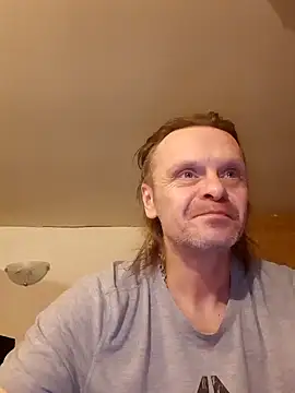Snapshot of Kuba_Gd chatting on February 2025 11:11:01 PM Kuba Gd online show from February 2025 11:11:01 PM