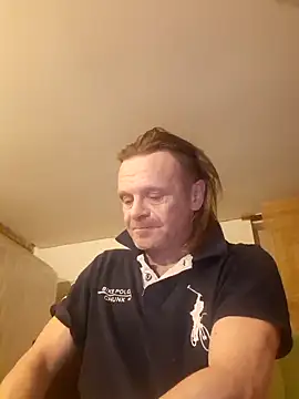 Snapshot of Kuba_Gd chatting on February 2025 02:03:02 AM Kuba Gd online show from February 2025 02:03:02 AM