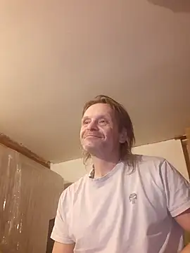 Snapshot of Kuba_Gd chatting on March 2025 09:11:02 PM Kuba Gd online show from March 2025 09:11:02 PM
