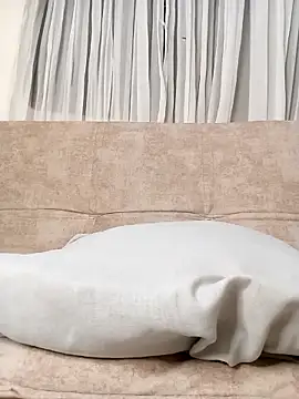 Snapshot of Marian_Zeller chatting on October 2025 09:07:01 AM Marian Zeller online show from October 2025 09:07:01 AM