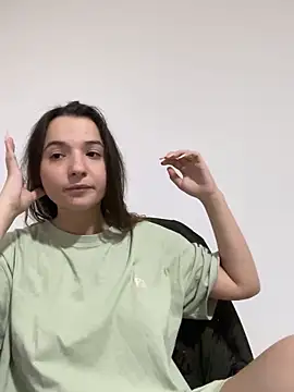 Snapshot of MissMay chatting on November 2025 05:58:02 PM MissMay online show from November 2025 05:58:02 PM