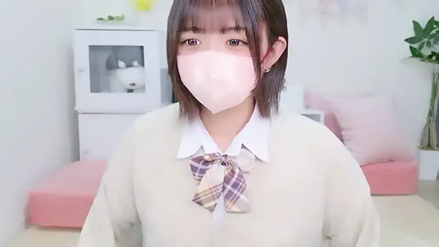 Hinata Sun online show from October 2025 10:46:02 AM