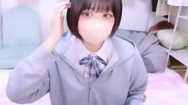 Hinata Sun online show from March 2026 07:32:02 PM