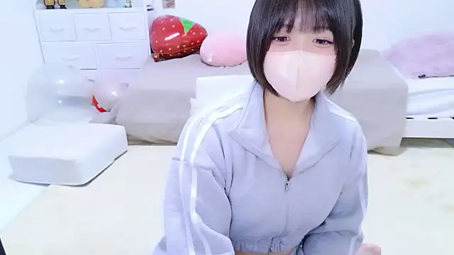 Hinata Sun online show from May 2026 09:10:02 PM