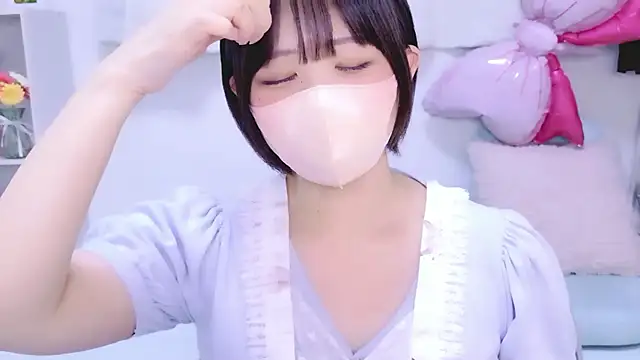 Hinata Sun online show from May 2026 11:59:02 AM