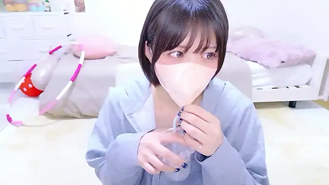 Hinata Sun online show from May 2026 12:28:02 AM