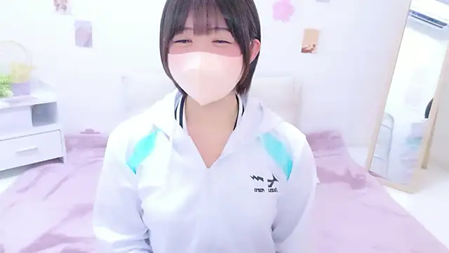 Hinata Sun online show from May 2026 11:27:02 AM