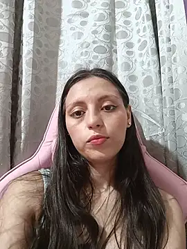 Snapshot of Lahila_ chatting on June 2026 04:08:02 PM Lahila online show from June 2026 04:08:02 PM