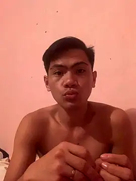 Snapshot of alex_cummer chatting on September 2025 04:07:02 PM alex cummer online show from September 2025 04:07:02 PM