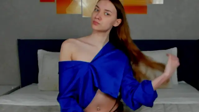 AmadaReine online show from March 2026 04:27:01 AM