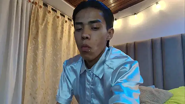 camilo nom online show from October 2025 04:10:01 AM