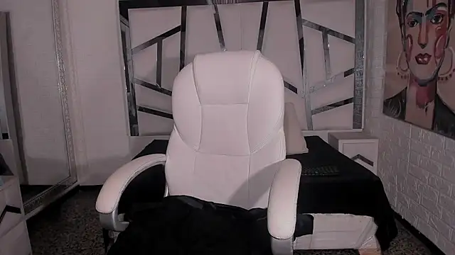 Alisha Evans Rs online show from October 2025 03:27:02 AM