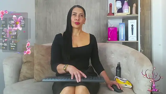 Snapshot of cortney_tayler chatting on November 2025 07:35:01 PM cortney tayler online show from November 2025 07:35:01 PM