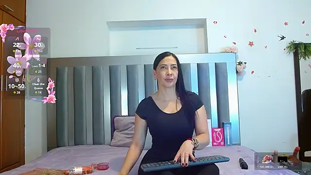 Snapshot of cortney_tayler chatting on November 2025 01:56:02 PM cortney tayler online show from November 2025 01:56:02 PM