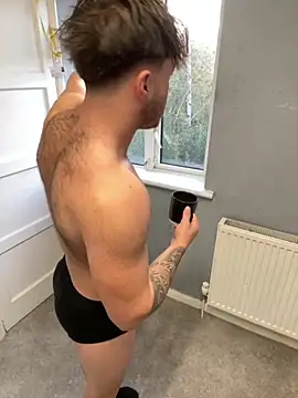 Snapshot of harleybarker chatting on October 2025 07:21:01 AM harleybarker online show from October 2025 07:21:01 AM