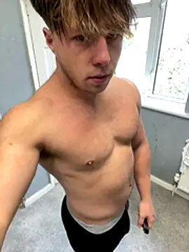 Snapshot of harleybarker chatting on November 2025 01:34:02 PM harleybarker online show from November 2025 01:34:02 PM