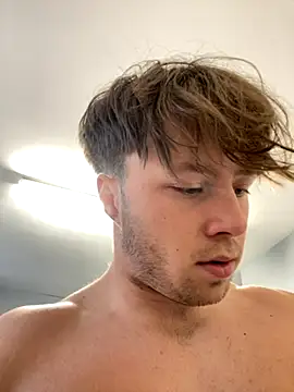 Snapshot of harleybarker chatting on November 2025 01:21:02 PM harleybarker online show from November 2025 01:21:02 PM