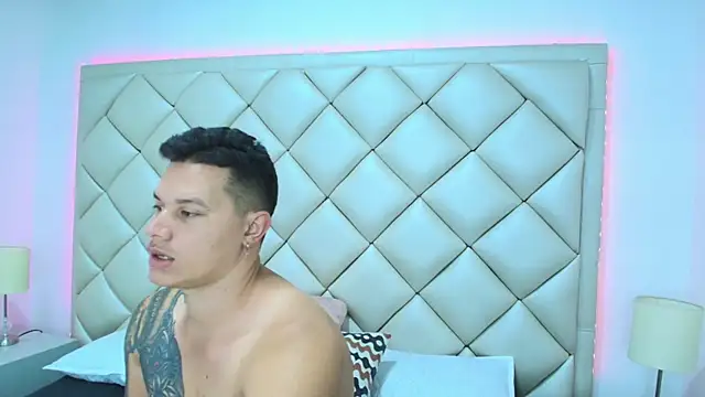 EclipseandFlame online show from October 2025 01:51:02 PM