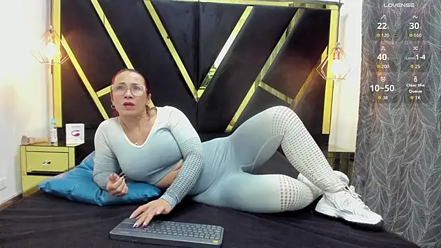 agatha fit online show from June 2026 01:03:02 PM