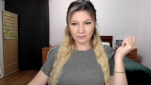 ParadiseAlina online show from October 2025 07:15:01 PM