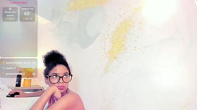 SheyLopez online show from January 2026 09:01:01 AM