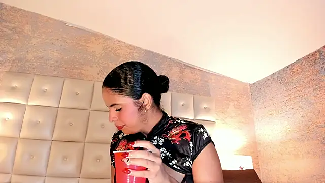 SheyLopez online show from May 2026 03:12:01 AM