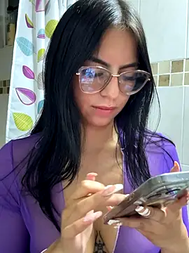 Clawd hot online show from December 2025 01:33:02 AM