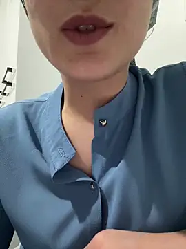 delibiri11 online show from May 2026 10:27:02 PM