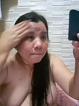 hotlyn45 online show from November 2025 12:16:02 PM