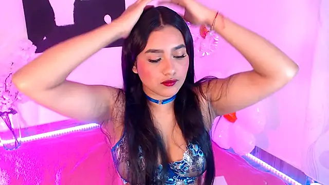 Sami-Queen online show from June 2026 07:11:01 PM