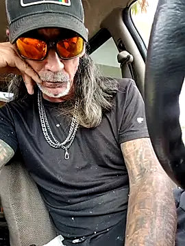 Snapshot of crassanova chatting on October 2025 06:50:01 PM crassanova online show from October 2025 06:50:01 PM