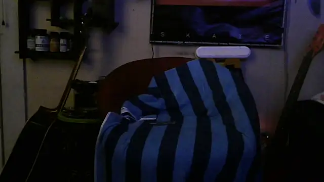 crassanova online show from May 2026 06:58:01 PM